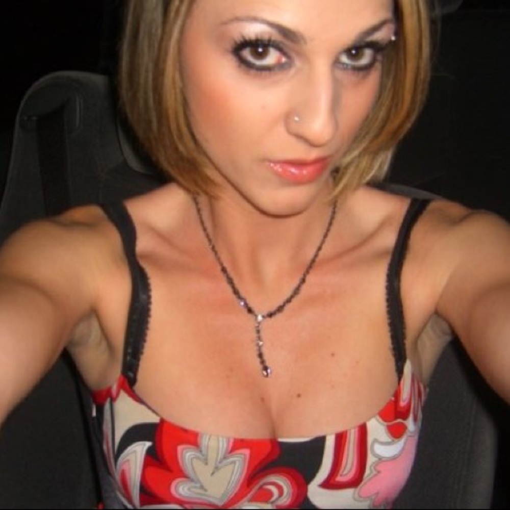 Meet your Posher, Renata